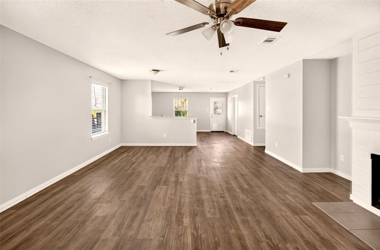 8704 Swan Park Dr - Photo 6 of 19