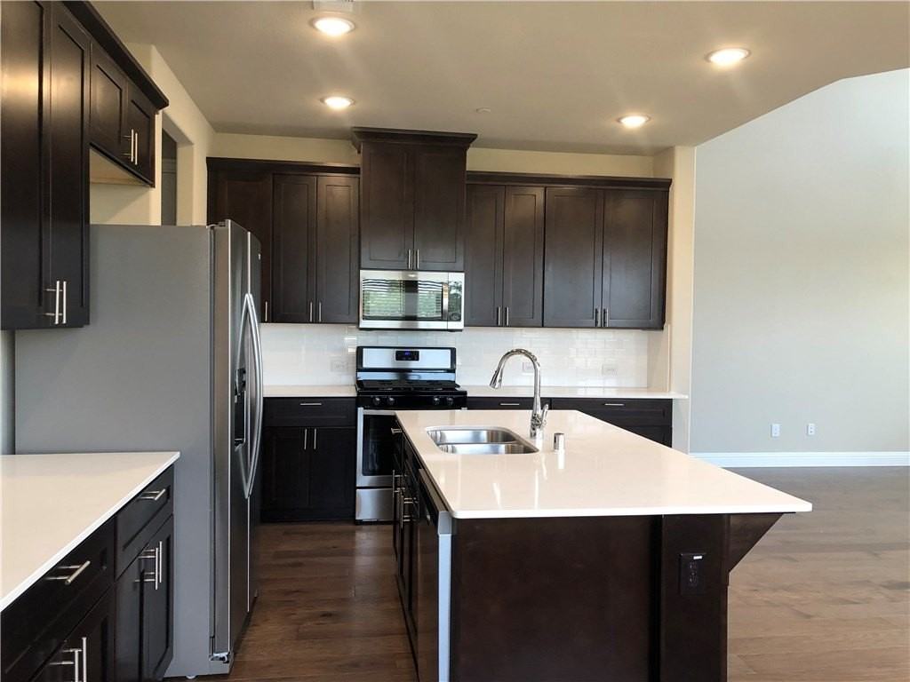 4592 Titus Cir - Photo 5 of 21