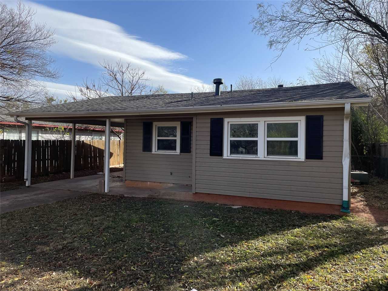 3157 S 10th St - Photo 2 of 13