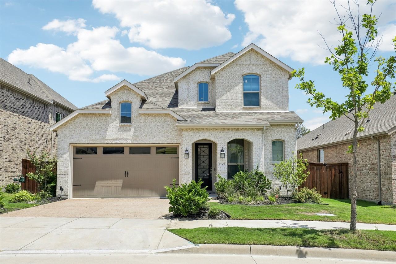 1853 Celebration Ln - Photo 2 of 40