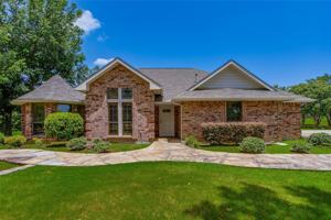 featured image of 365 E Tripp Rd