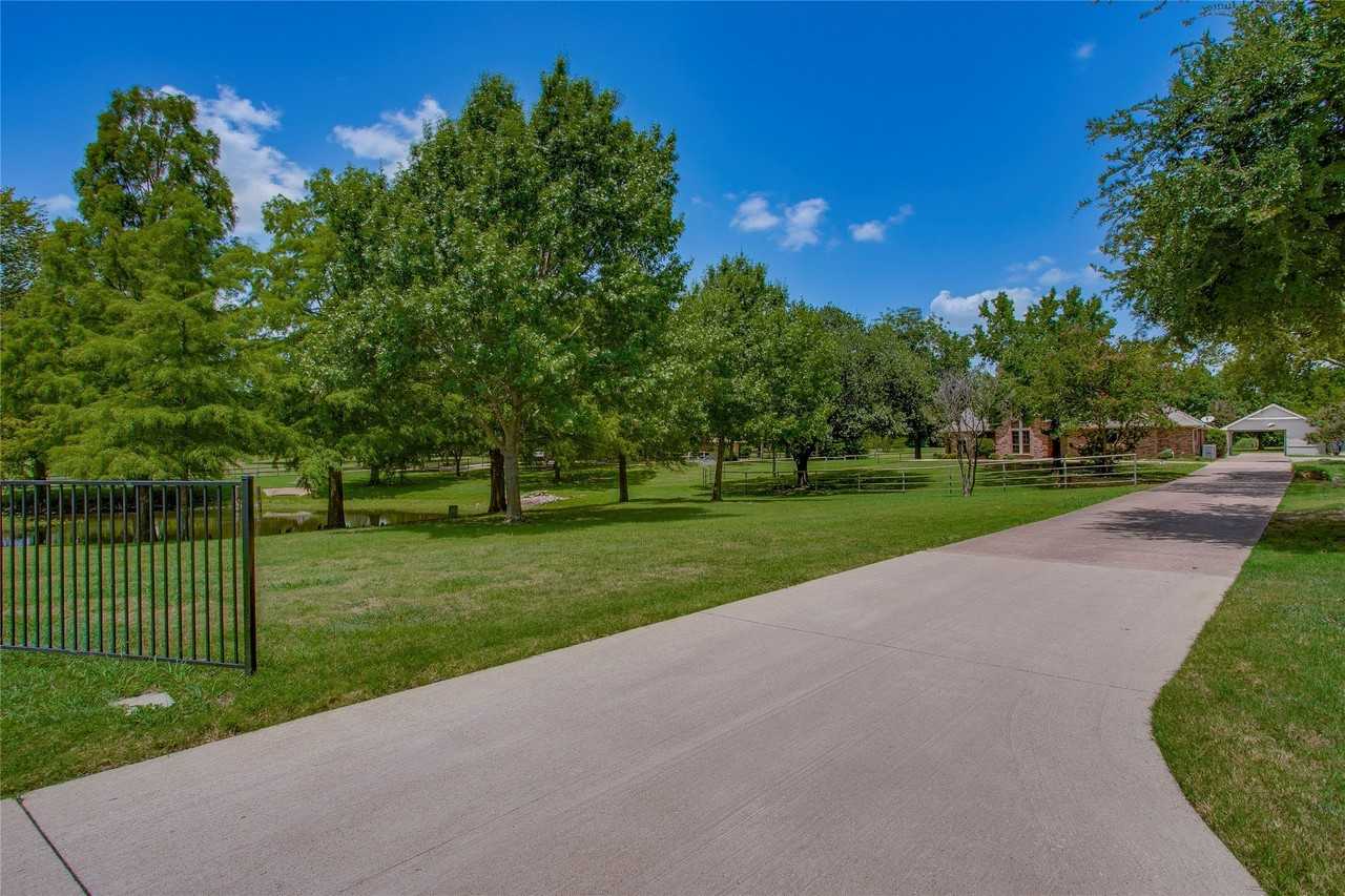 365 E Tripp Rd - Photo 5 of 39