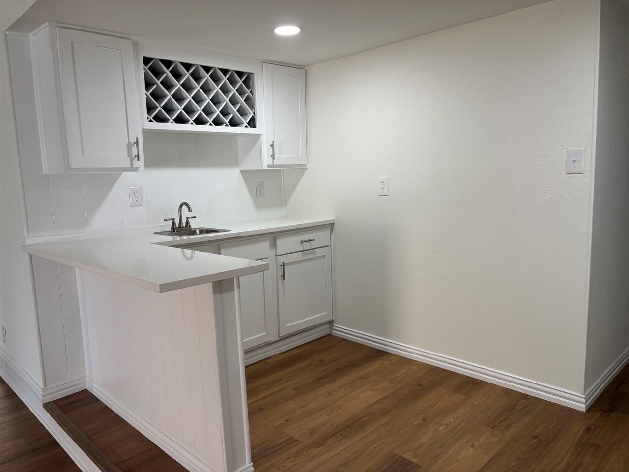 522 Woodhurst Dr - Photo 6 of 17