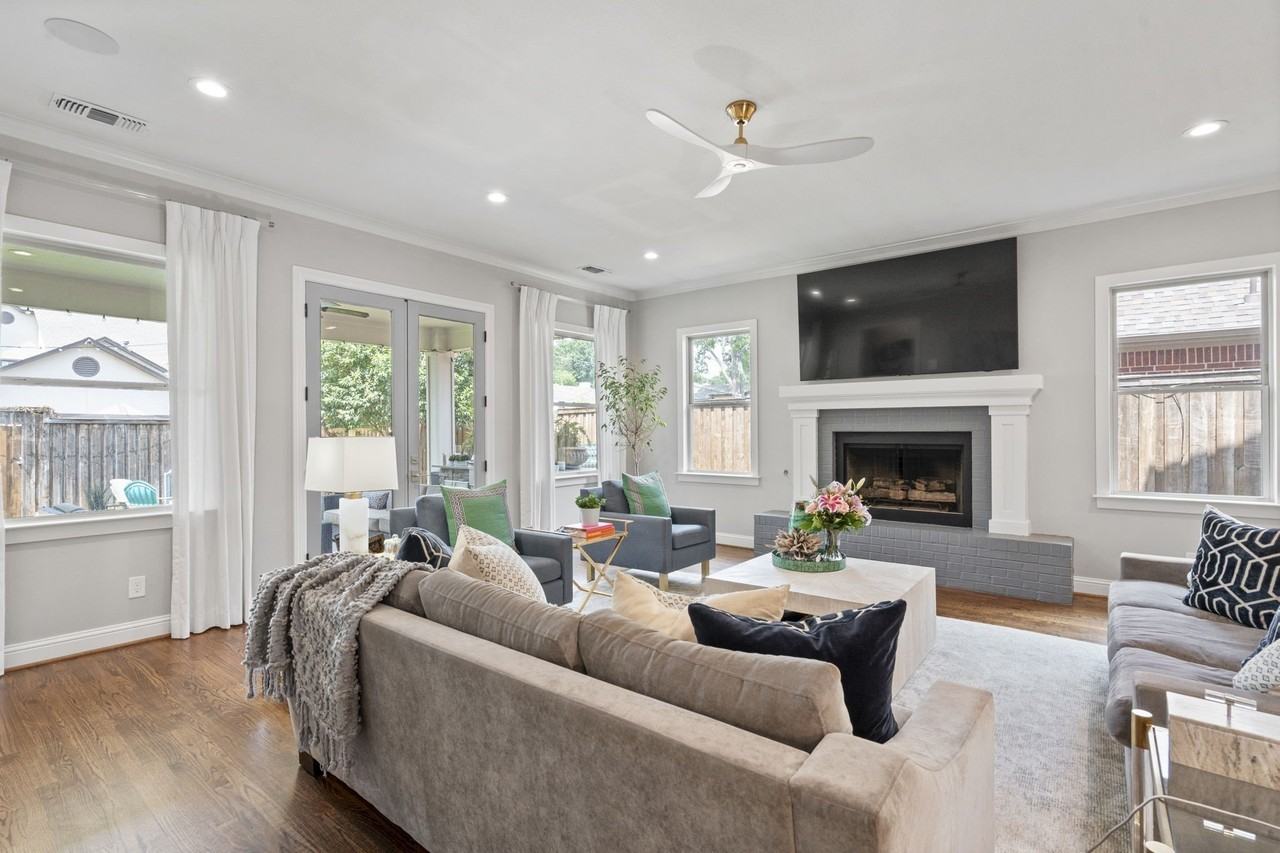 6011 Goodwin Ave - Photo 4 of 40
