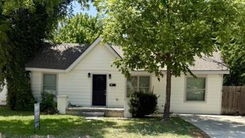 featured image of 2816 Gordon Ave