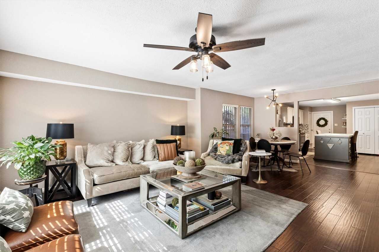 1130 S Montreal Ave - Photo 2 of 18