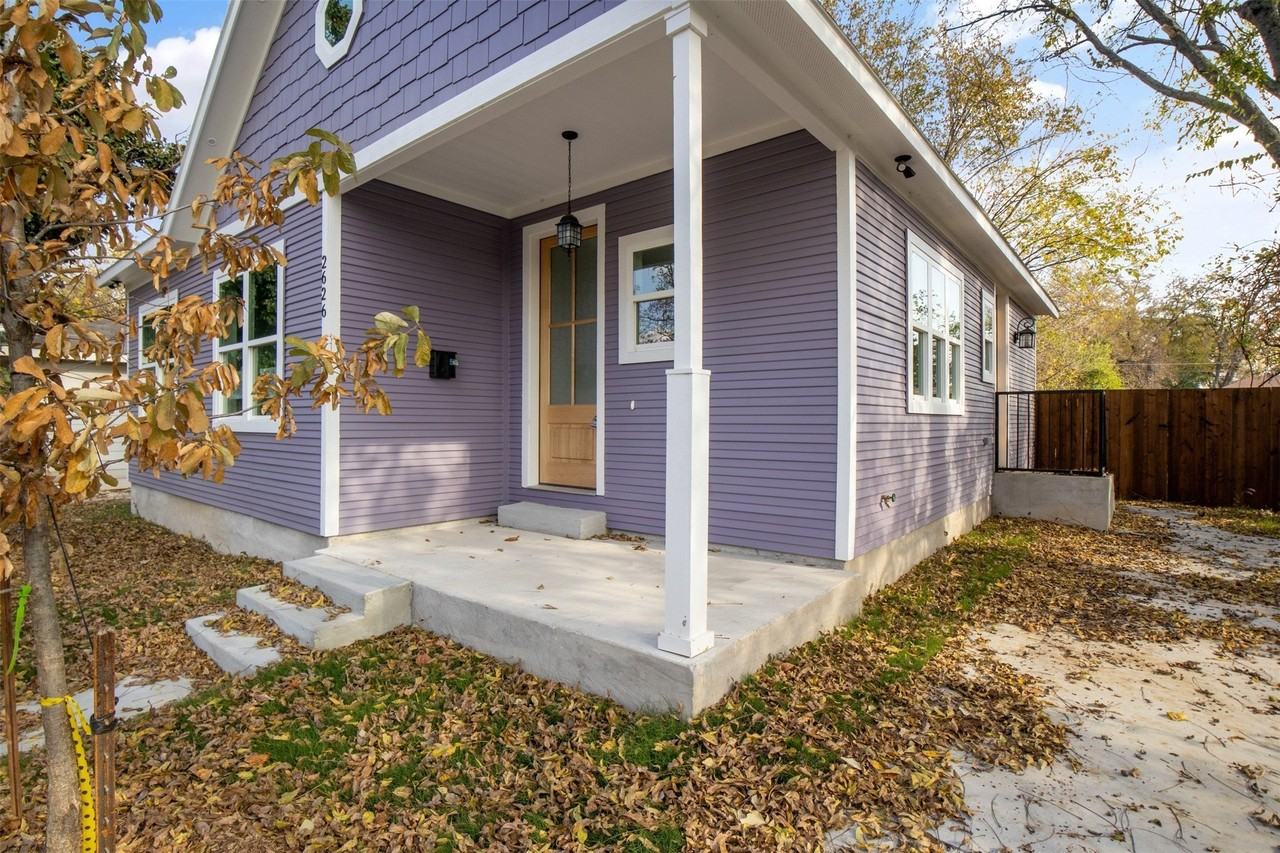 2626 Burger Ave - Photo 2 of 16