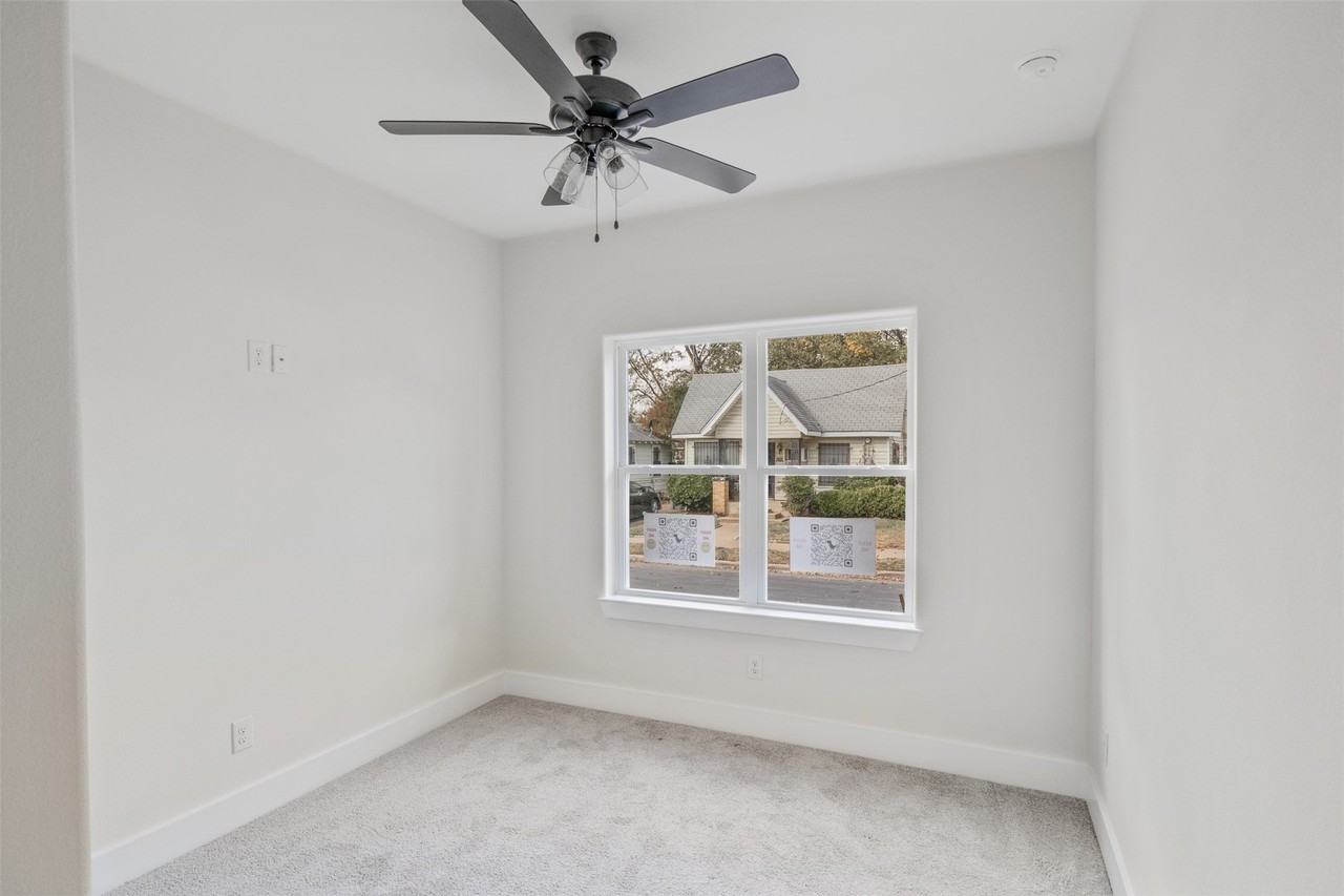 2626 Burger Ave - Photo 7 of 16