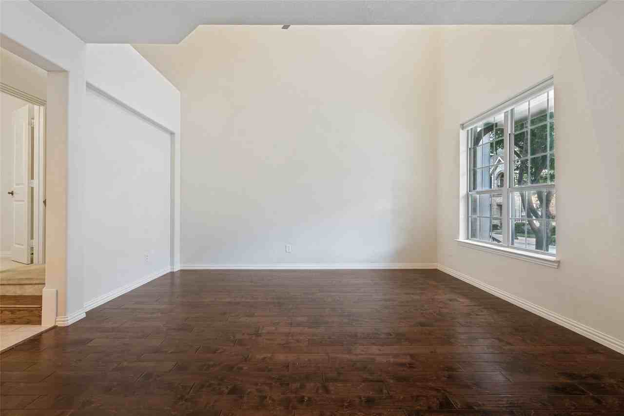 723 Matthew Pl - Photo 6 of 23
