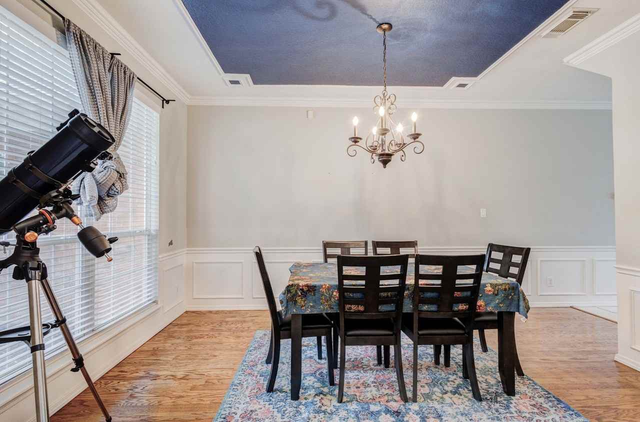 3204 Chaucer Ln - Photo 7 of 31