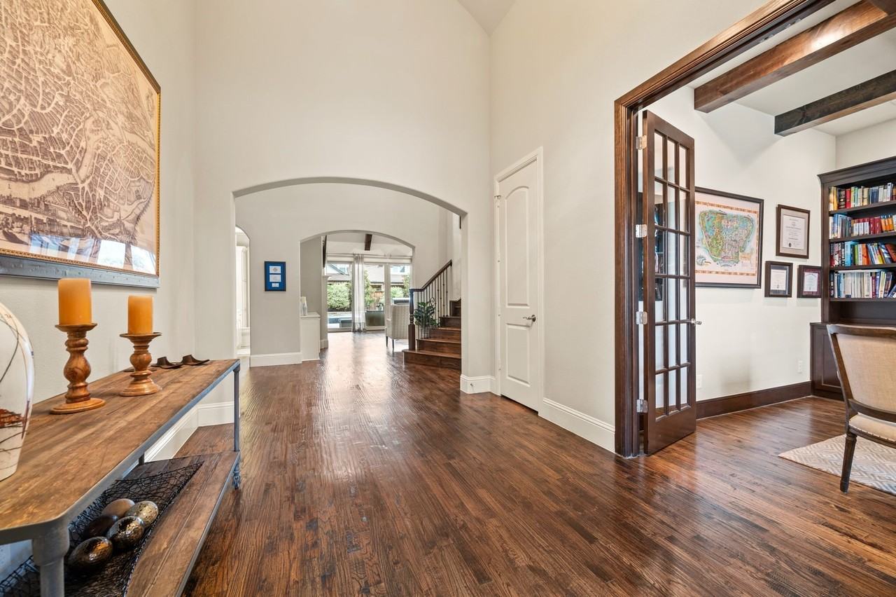 908 Lake Carillon Ln - Photo 6 of 40