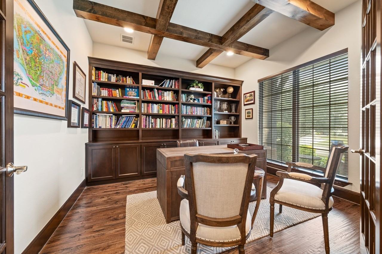 908 Lake Carillon Ln - Photo 7 of 40