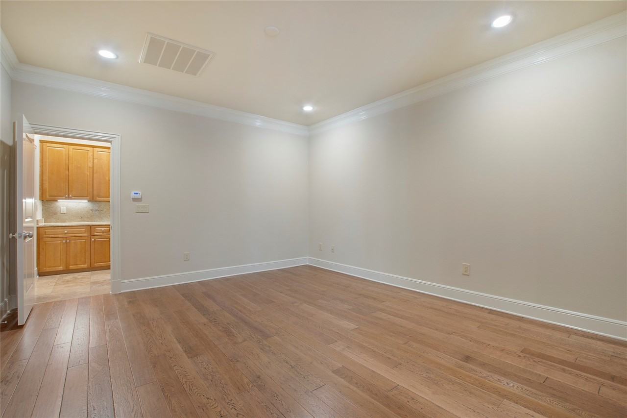 6505 Bandera Ave #2A - Photo 6 of 13