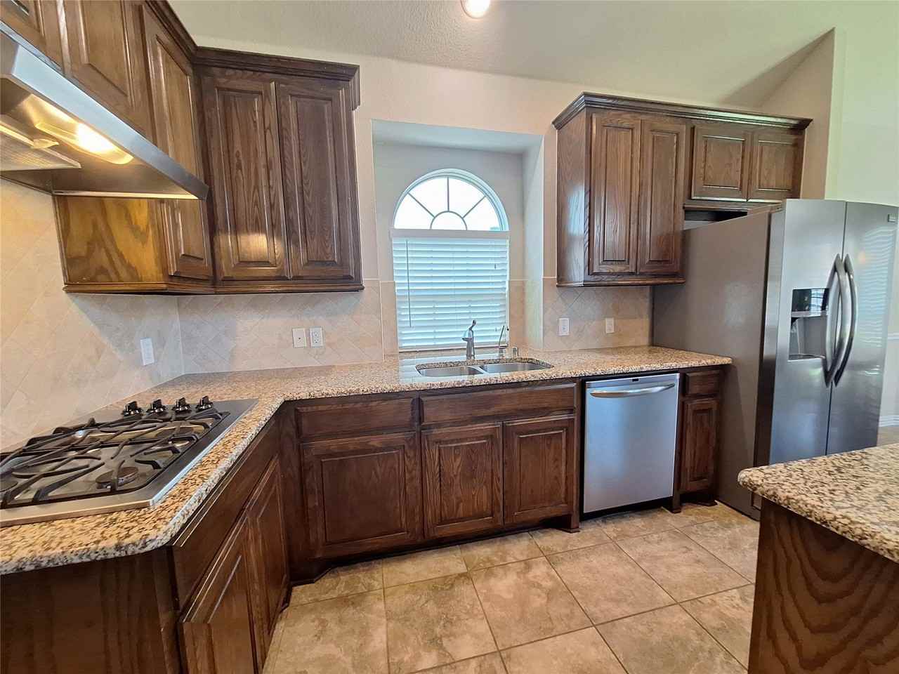 14117 Signal Hill Dr - Photo 7 of 23