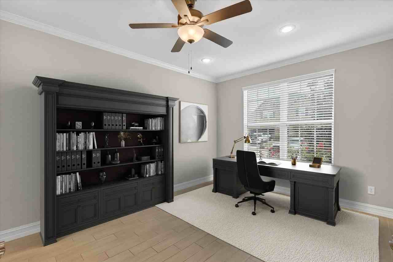 940 Crest Breeze Dr - Photo 7 of 40
