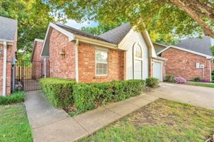 3057 Waterfront Cir - Photo 1 of 1