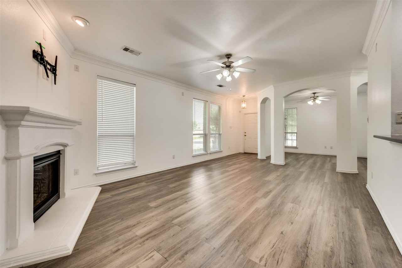 5900 Ozark Dr - Photo 7 of 24