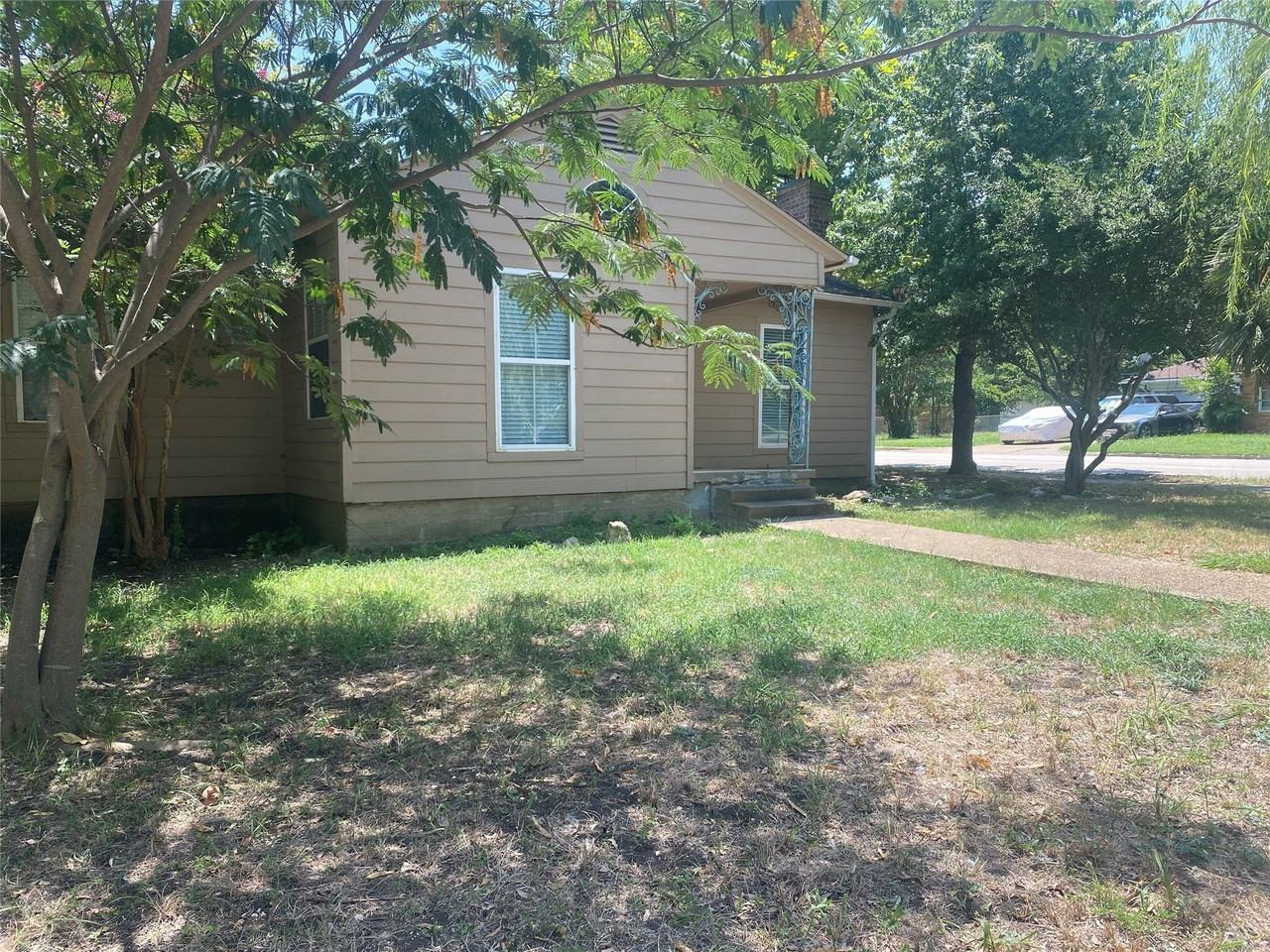 212 Washington St - Photo 2 of 29