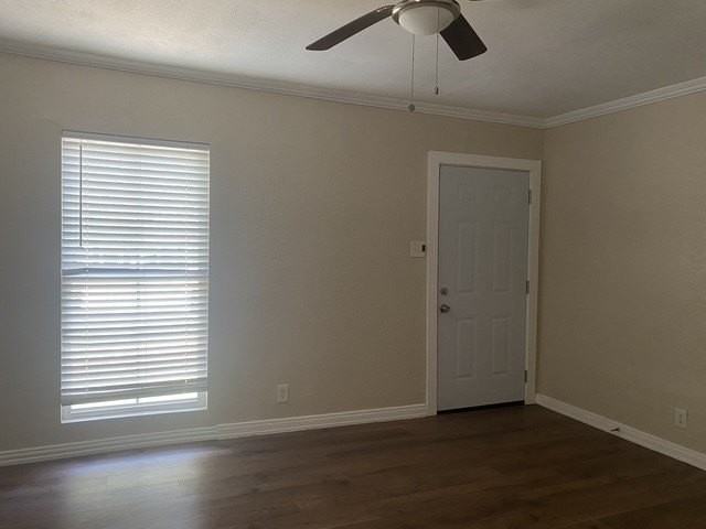 212 Washington St - Photo 5 of 29