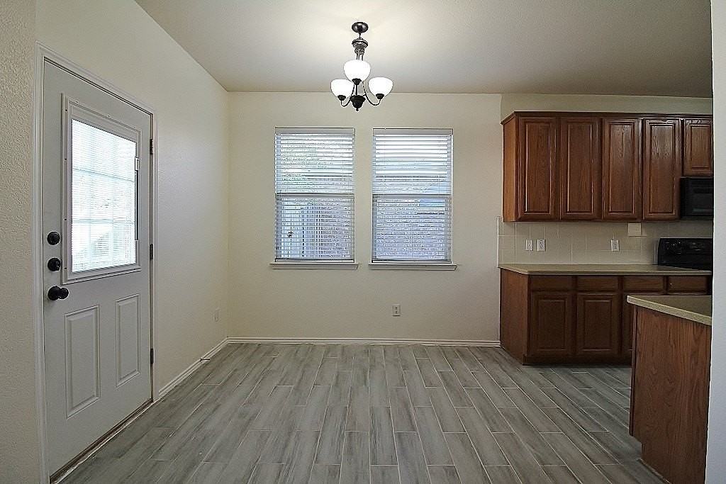 10125 Sourwood Dr - Photo 7 of 20