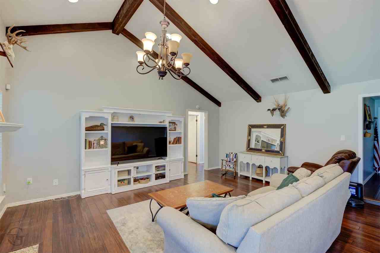 5427 Shasta Dr - Photo 4 of 24