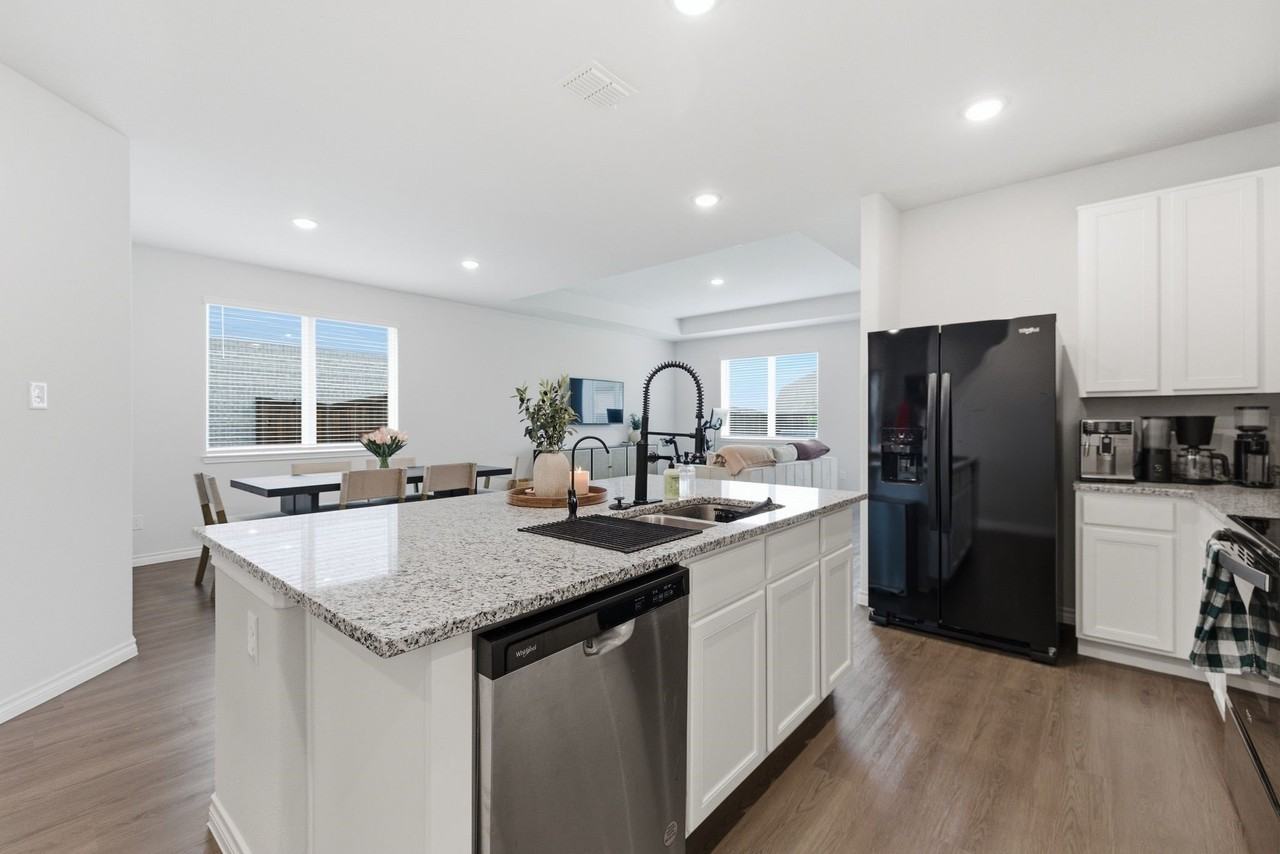 119 Lost Oak Dr - Photo 5 of 27