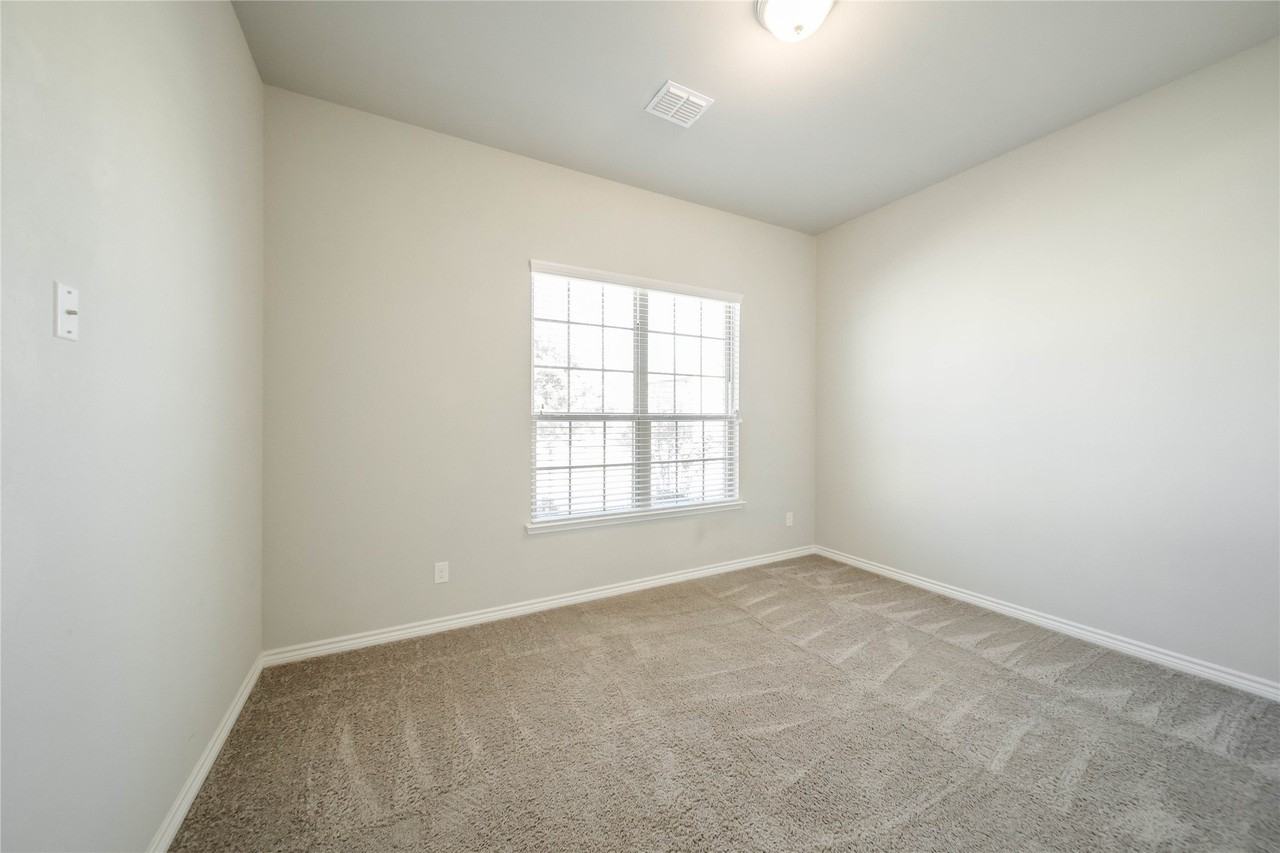 3716 Peach Blossom Rd - Photo 3 of 34