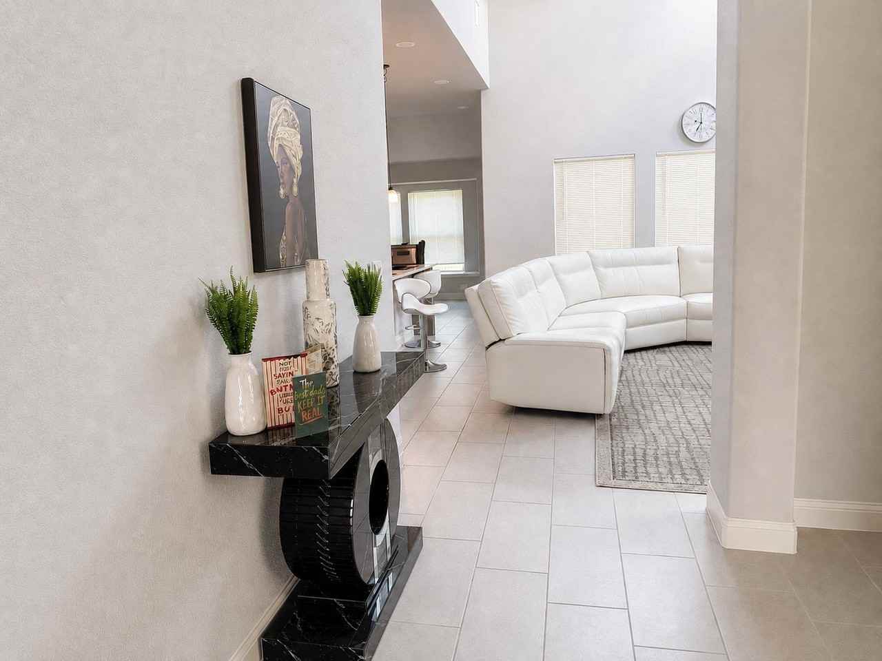 1012 Bessie Dr - Photo 7 of 19
