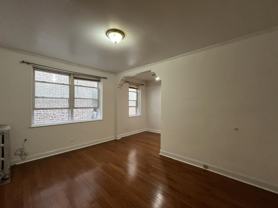 4060 N Kenmore Ave - Photo 1 of 1