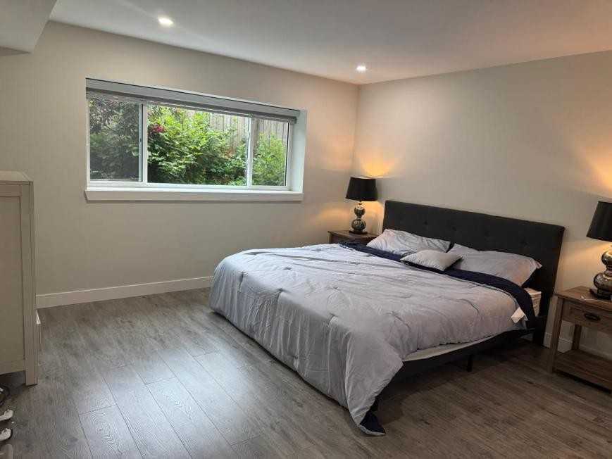 815 Elveden Row - Photo 6 of 10