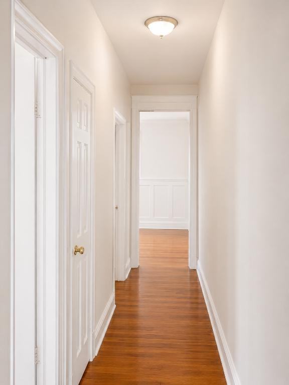 550 Riverside Dr - Photo 5 of 9