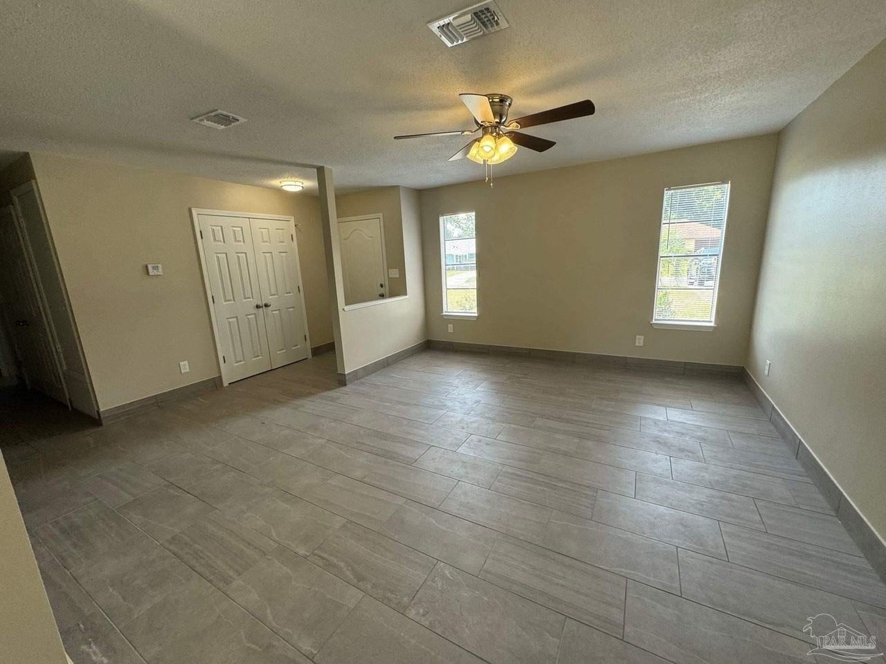 7823 Coronet Ln - Photo 7 of 30