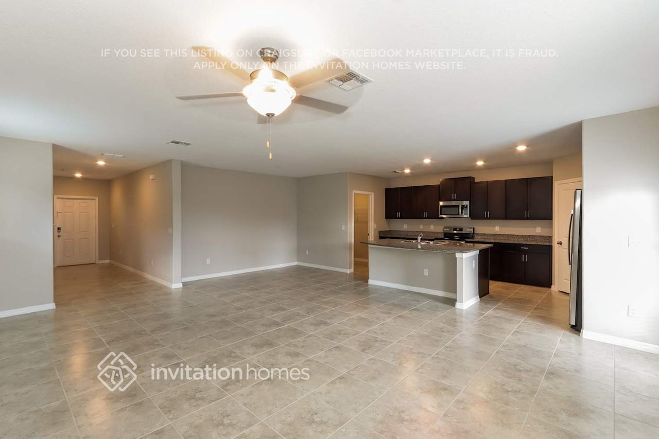 2247 Treesdale Ave - Photo 5 of 16