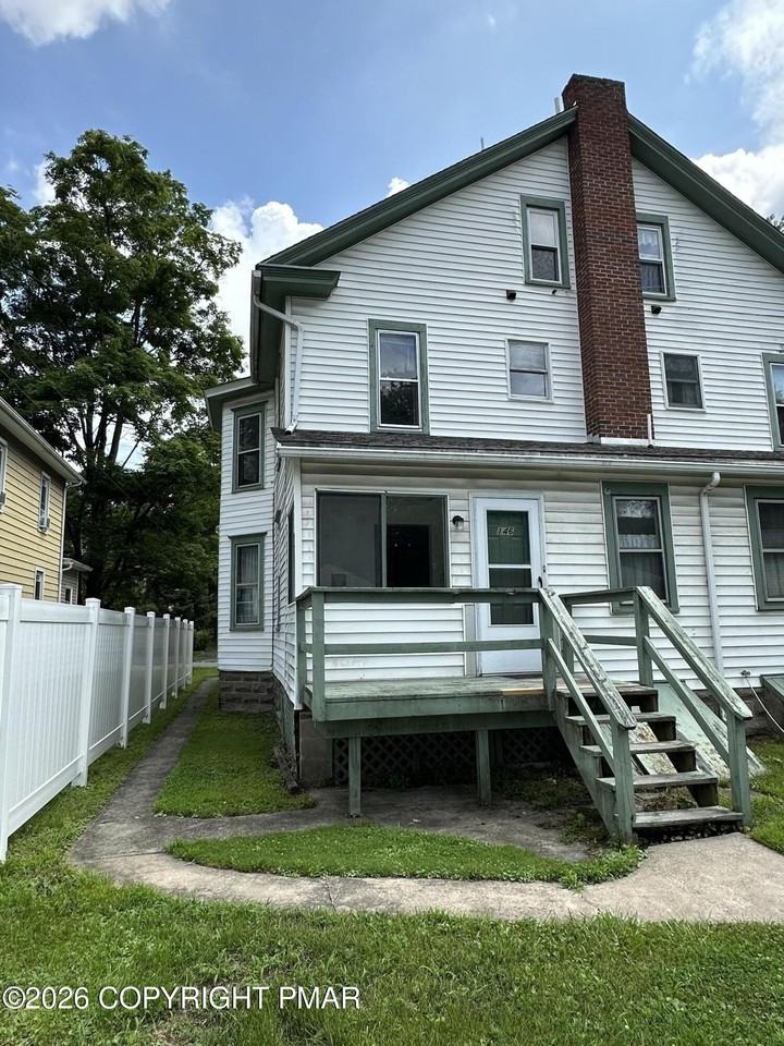 144 Analomink St - Photo 4 of 23