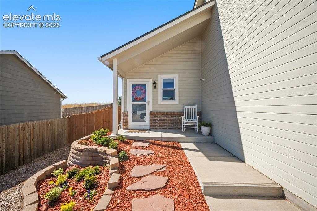7323 Willowdale Dr - Photo 2 of 34
