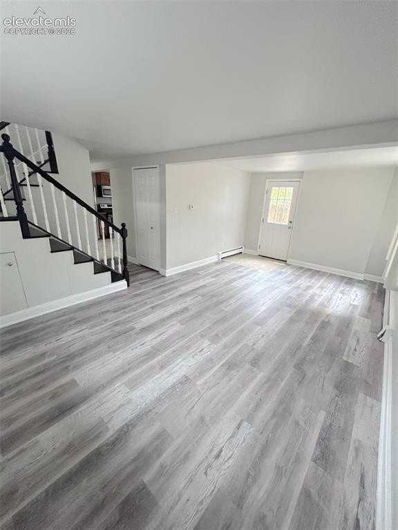 241 Elmwood Dr - Photo 4 of 21