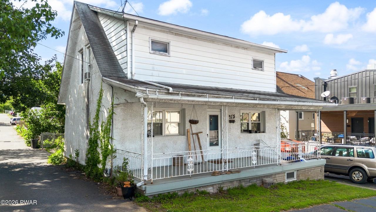 915 N Rebecca Ave - Photo 2 of 24