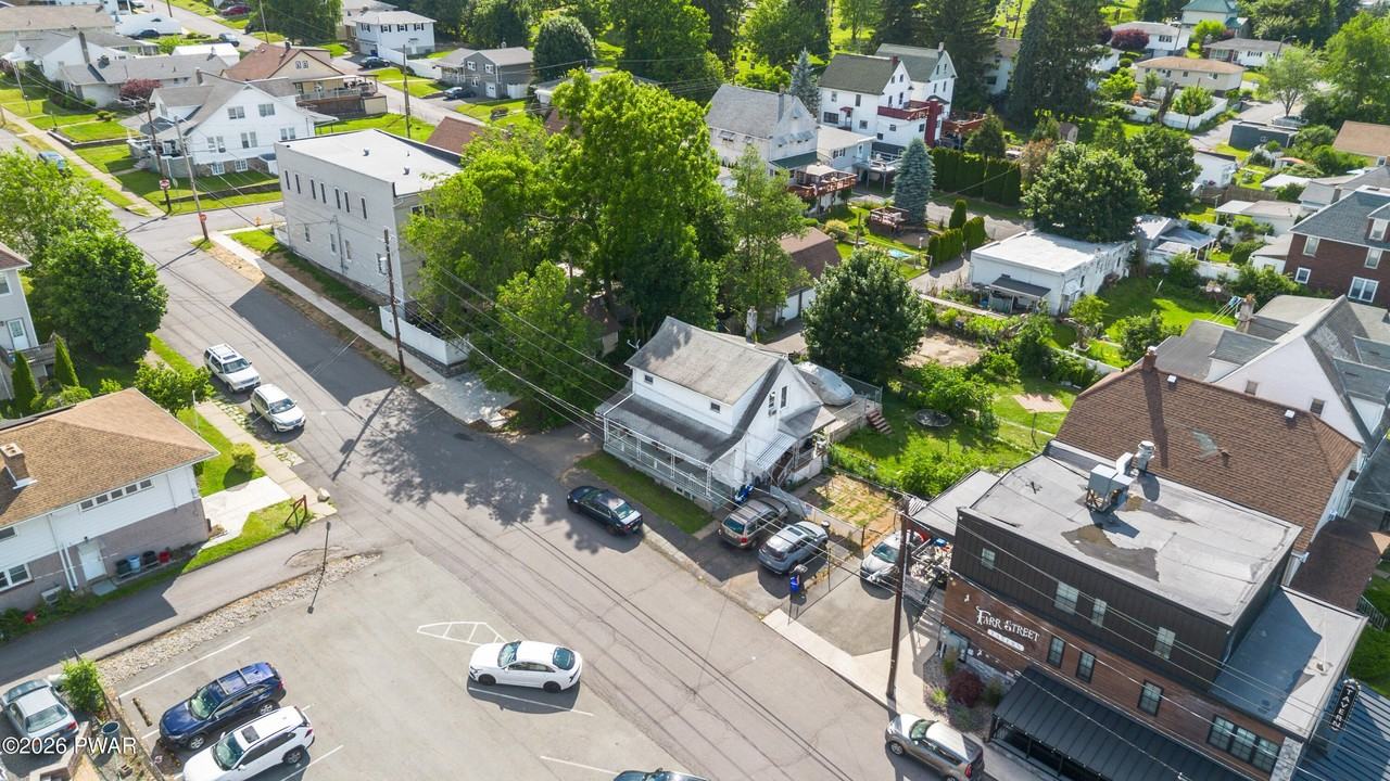915 N Rebecca Ave - Photo 5 of 24