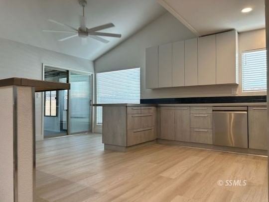 329 Dawn Ct - Photo 5 of 18
