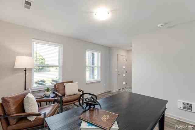 3032 Hydrangea Ln - Photo 3 of 27