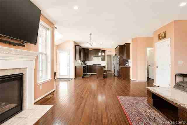 50873 Scarborough Rd - Photo 6 of 33