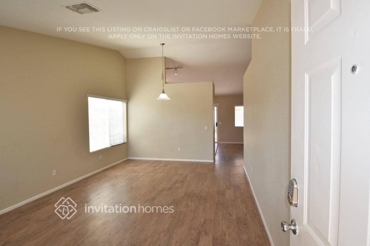 16168 W Sherman St - Photo 3 of 15