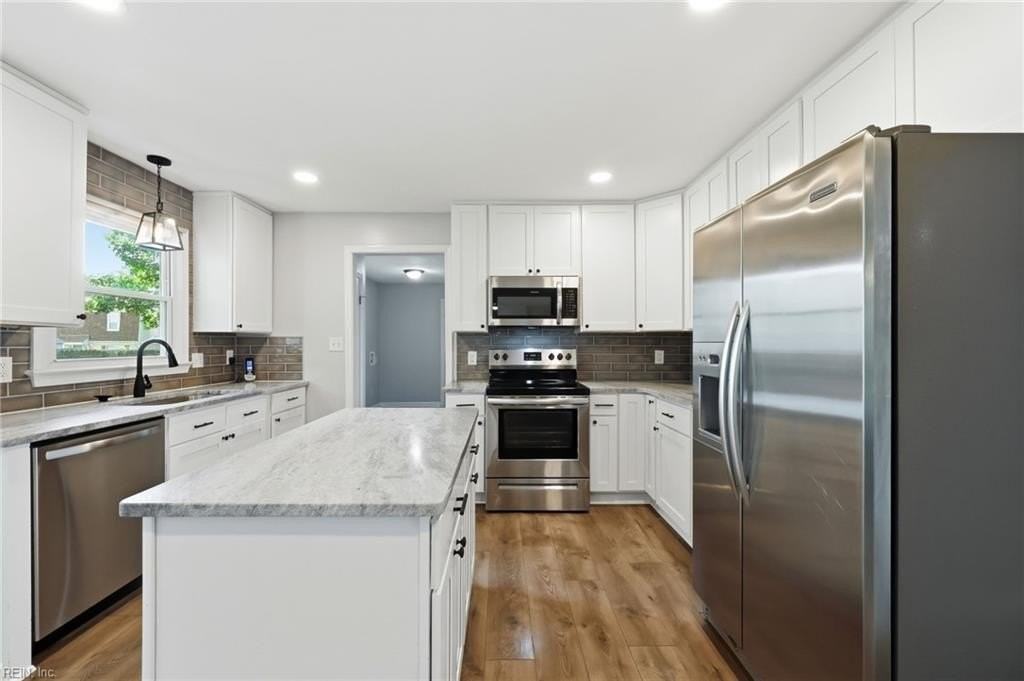4728 Longmont Rd - Photo 5 of 38