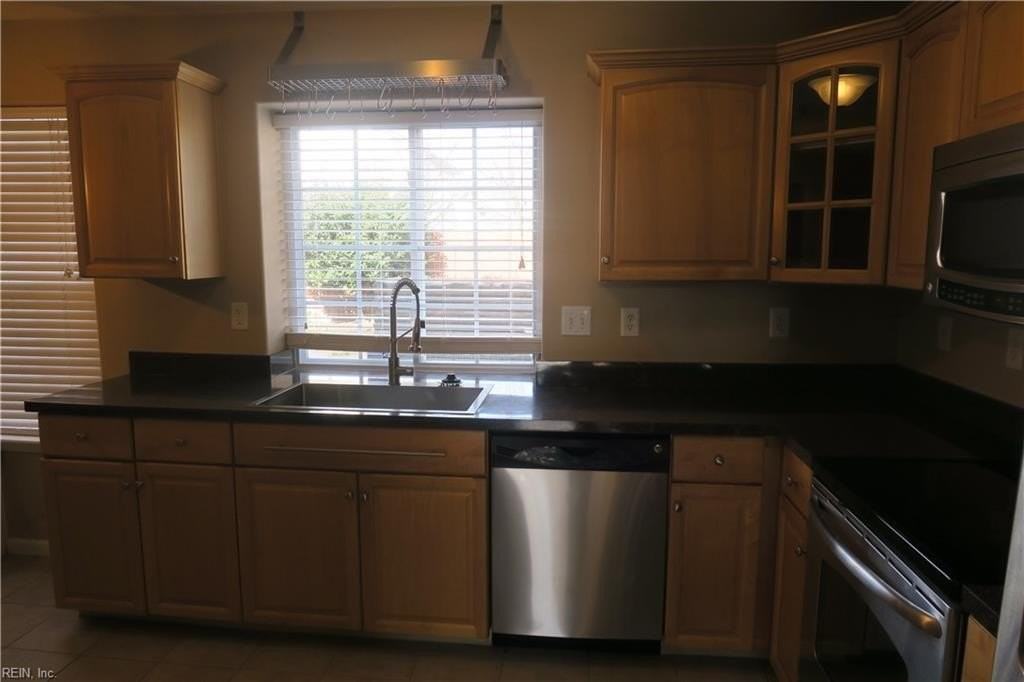 669 Pawleys Arch - Photo 4 of 20