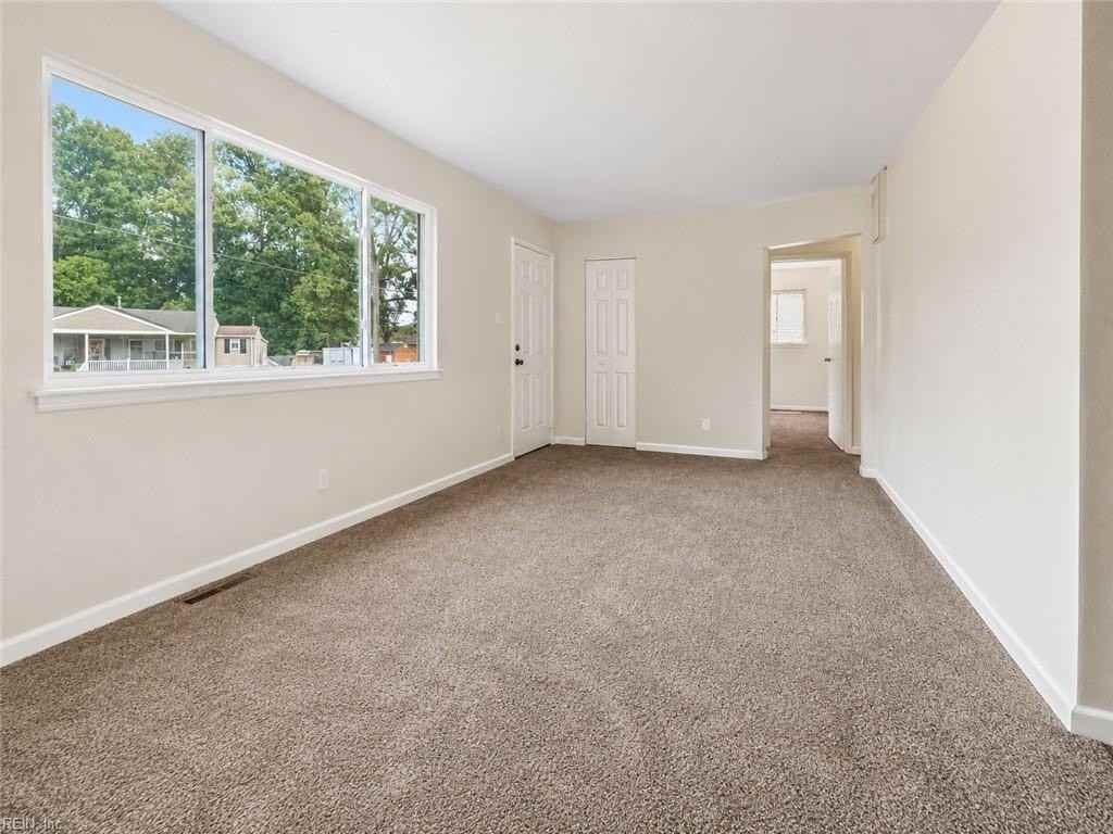 501 S 6th St - Photo 4 of 15