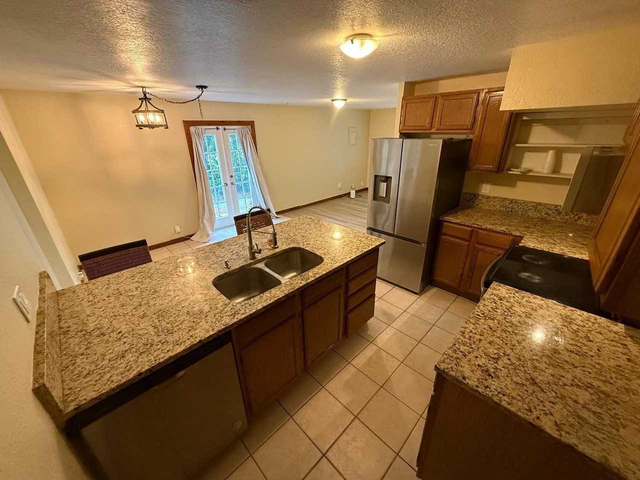 17503 30th Ln N - Photo 7 of 36