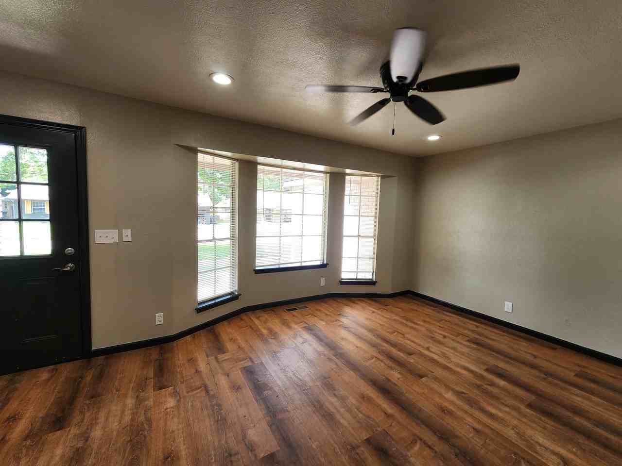 2429 Nw 110th St #1 - Photo 5 of 50