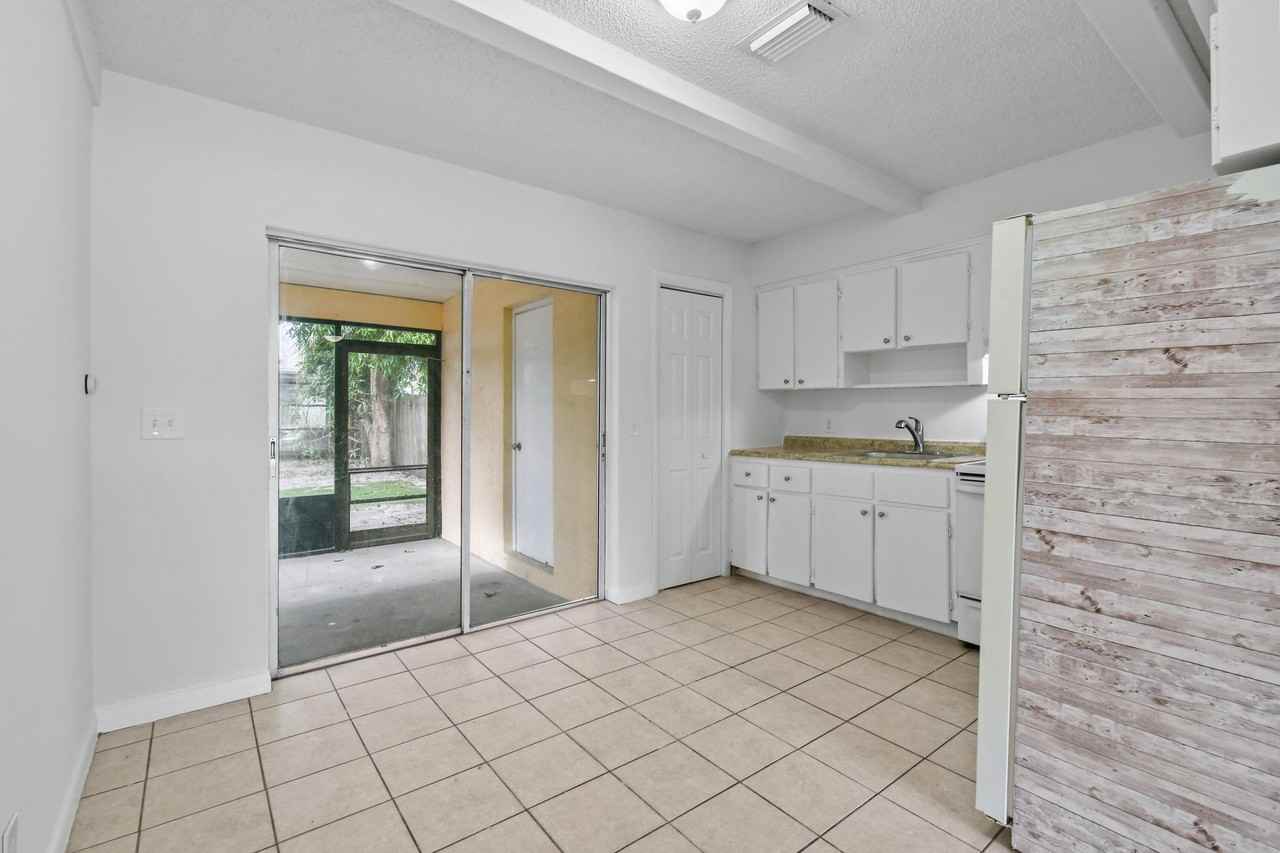 8401 Se Sunset St - Photo 7 of 26