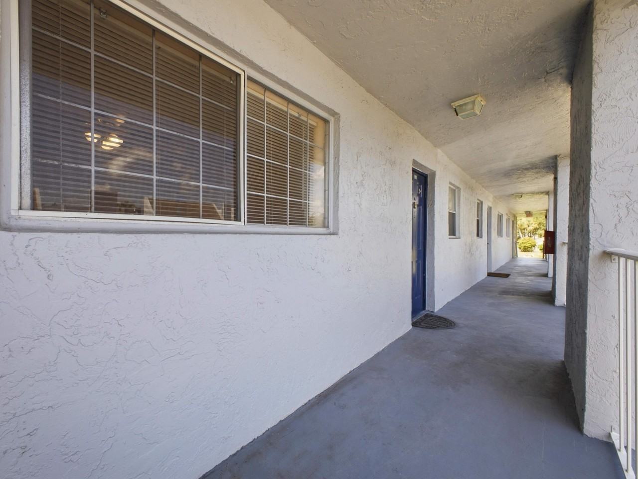2960 Sw 22nd Ave #8120 - Photo 2 of 38