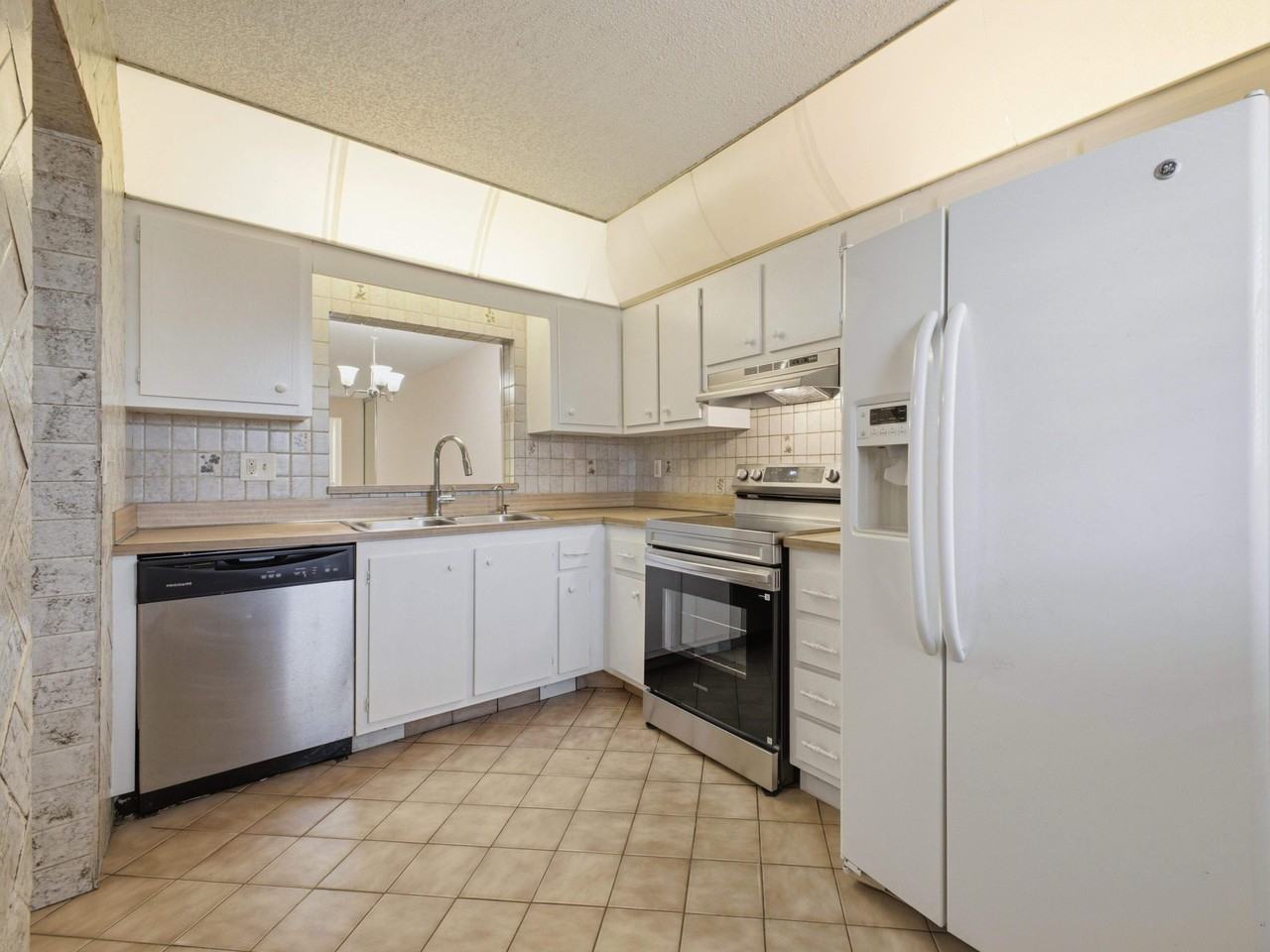 2960 Sw 22nd Ave #8120 - Photo 4 of 38